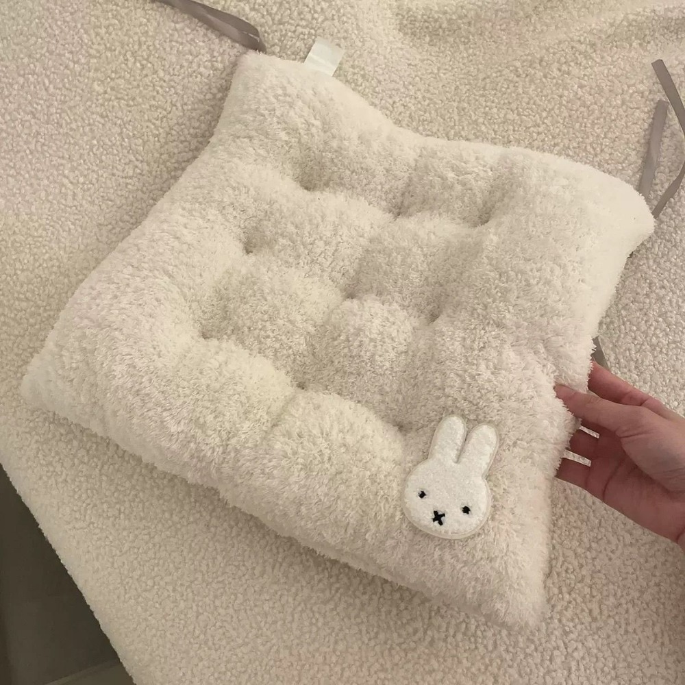 Poduszka na siedzisko Miffy Ra – Home Cinema Chairs recenzja i cena